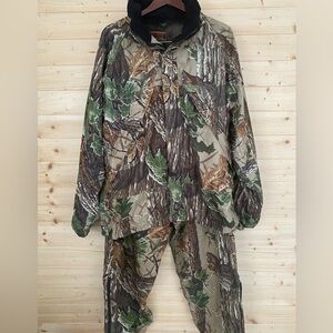 STEARNS Dry Wear REALTREE Camo H068 Large 2-Piece Waterproof Hunting Suit